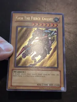 Yu-Gi-Oh! ULTRA RARE GAIA THE FIERCE KNIGHT LOB-006 1996 VINTAGE PRINT NM/VLP - Image 2