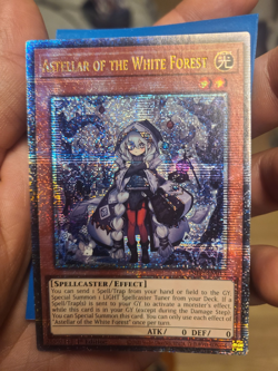 YU-GI-OH! ASTELLAR OF THE WHITE FOREST - INFO-EN013 - QUARTER CENTURY (EU PRINT) - Image 1