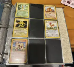 1999 Pokemon BASE SET SHADOWLESS Near Complete Non Holo Set. Mixed Conditions - Image 1