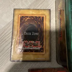 Yu Gi Oh! Trading card Collectible Tin with 200+ cards and duel mat - Image 4