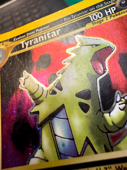 Tyranitar 12/75 Neo Discovery - First Edition Holo Rare DAMAGED Pokemon Card - Image 5