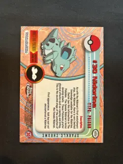2000 Topps Chrome Pokemon Nidorina Sparkle #30 - NM/LP - Image 2