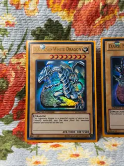 Yu-Gi-Oh! Dark Magician Blue-Eyes Red-Eyes LC01-EN004 005 006 Limited Ultra Set - Image 2