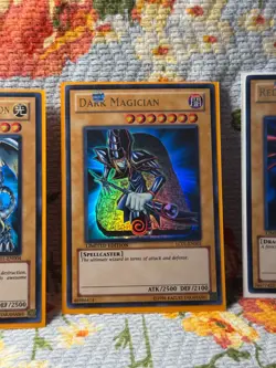 Yu-Gi-Oh! Dark Magician Blue-Eyes Red-Eyes LC01-EN004 005 006 Limited Ultra Set - Image 3