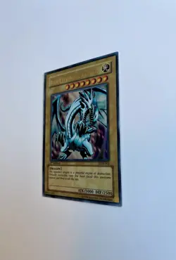 Blue Eyes White Dragon LOB-001 1st Asian TCG Yu-Gi-Oh! Card LP - Image 3