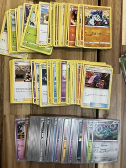 Pokemon Bulk Lot 300 Cards, Empty Tin, 100 Holo/Reverese Holo, 200 Non Holo TCG - Image 3