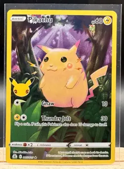 Pikachu 005/025 Full Art Celebrations Pokemon TCG LP - Image 1