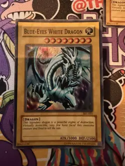 Yugioh Blue-Eyes White Dragon SKE-001 Super Rare - Image 1