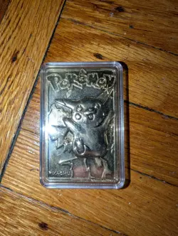 Pikachu 23k Gold Plated Pokemon Card Vintage 1999 Burger King Red Box - Image 3