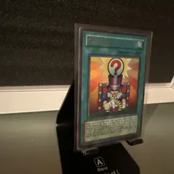 Yu-Gi-Oh! TCG Question Pharaonic Guardian PGD-104 1st Edition Ultra Rare Holo LP - Image 2