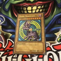 Yu-Gi-Oh! Dark Magician SDY-006 Ultra Rare Unlimited English LP - Image 1
