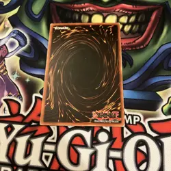 Yu-Gi-Oh! Dark Magician SDY-006 Ultra Rare Unlimited English LP - Image 2