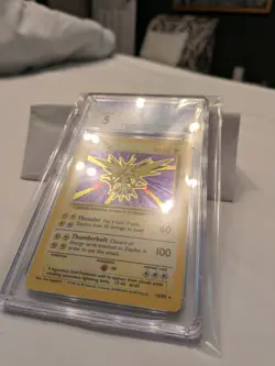 Pokemon 1999 Base Set Zapdos Holo Rare 16/102 | CGC 5 + Sub Grades - Image 4