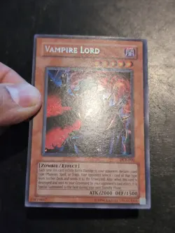 Yu-Gi-Oh! SECRET RARE HOLO CARD VAMPIRE LORD DCR-000 1996 VINTAGE PRINT VLP - Image 2