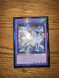 * DRAGON MASTER MAGIA * 1ST EDITION PRISMATIC COLLECTOR'S RARE RA04-EN055 YUGIOH - Image 1