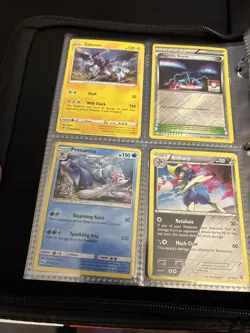 Pokemon TCG Binder Collection 400 Card Lot - Image 4