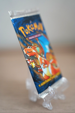 Pokemon TCG Base Set Unlimited Booster Pack Charizard Art WOTC Sealed - Image 4