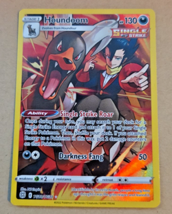 2022 Pokemon Brilliant Stars #TG10 Houndoom Full Art NM to Mint Condition - Image 1