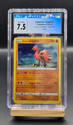 Pokemon Galarian Zapdos 082/203 Evolving Skies 2021 Holo CGC 7.5 - Image 1