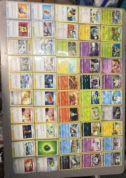 Mixed Lot Of More Than 150 Pokemon Cards And Lunchbox - Image 3