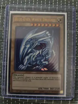 YuGiOh Ultra Rare Holofoil Card Blue Eyes White Dragon CT13-EN008 Kaiba Art - Image 1