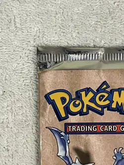 Pokemon Fossil 1st Editon Booster Pack Unweighed & Sealed Aerodactyl 4702771060714 - Image 2