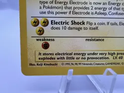 Pokemon Card Electrode Base Set 1st Edition Shadowless 21/102 English - Image 4