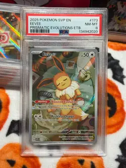 2025 POKEMON SVP EN-SV PRISMATIC EVOLUTIONS ETB PROMO #173 EEVEE PSA 8 - Image 4