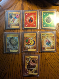 Pokemon TCG Gold Card Lot (7 cards) - Image 1