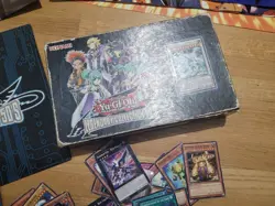 Yu-Gi-Oh Legendary Collection 5ds Box (Open, Mostly Complete) - Image 3
