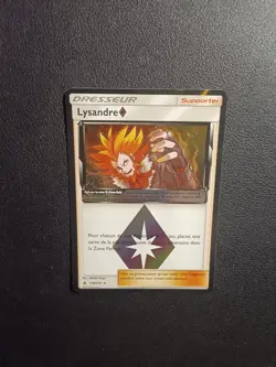 Carte Pokemon Lysandre Prisme 110/131 Soleil & Lune SL6 Lumiere Interdite FR - Image 1