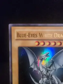 Yu-Gi-Oh! TCG Blue-Eyes White Dragon #YAP1-EN001 NM/LP Limited Ultra Rare - Image 2