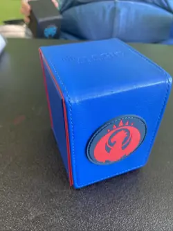 Mtg Ultra Pro Deck Box Leather Guild Izzet Alcove Flip Magnetic Slightly Used - Image 1
