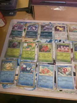 Pokemon TCG Scarlet & Violet 151 Set Job Lot 43 Cards - Image 2