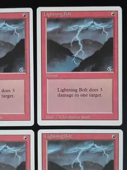 Magic the Gathering - 4 x Lightning Bolt - Revised Edition - Mtg - Playset - Image 3
