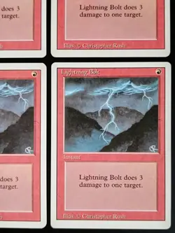 Magic the Gathering - 4 x Lightning Bolt - Revised Edition - Mtg - Playset - Image 5