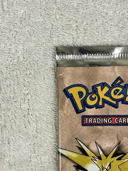 Pokemon Fossil 1st Editon Booster Pack Unweighed & Sealed Zapdos Art 4702771060714 - Image 2