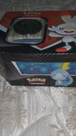 Pokemon TCG Lot, Ring of Lightning Deck box in Tin with Charizard Coin 556 cards - Image 2