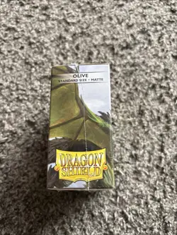 Dragon Shield 100 Standard Card Sleeves Olive Matte - Image 3