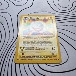 Electrode 21/102 Base Set Non-Holo Rare Vintage WOTC Pokemon Card 1999 - Image 2