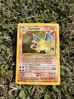 1999 Holo Rare Charizard 4/102 Base Set Pokemon TCG Card - Image 1