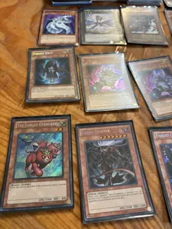 Yu-Gi-Oh Cards Lot Vintage 1996 Old Cards Look To Pictures Holographic And More - Image 2