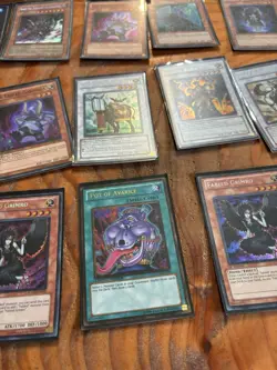 Yu-Gi-Oh Cards Lot Vintage 1996 Old Cards Look To Pictures Holographic And More - Image 4