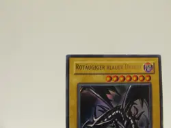 Yu-Gi-Oh 1.Auflage Rotaugiger Blauer Drache SDJ-G001 74677422 HOLO #62 - Image 2