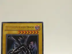 Yu-Gi-Oh 1.Auflage Rotaugiger Blauer Drache SDJ-G001 74677422 HOLO #62 - Image 3