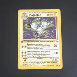 French 1st Edition Magneton Holo Rare Card Fossil Set 11/62 MP - Image 1