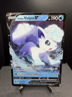 Pokemon TCG SWSH Silver Tempest Vulpix V 033/195 Ultra Rare Holo NM - Image 1