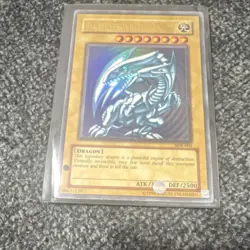 Konami Blue-Eyes White Dragon SDK-001 Unlimited Ultra Rare Starter Deck Kaiba - Image 1