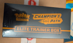 Pokemon TCG: Champion's Path, Elite Trainer Box 2020, Factory sealed, New 820650805455 - Image 3