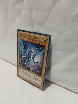 Yu-Gi-Oh! TCG Blue Eyes White Dragon Limited Edition Card JUMP-EN068 NM Rare! - Image 3
